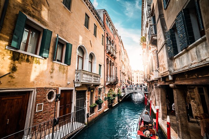Small Group Tour to Venice departing from Abano Terme - San Polo: relaxed lanes and bacari energy