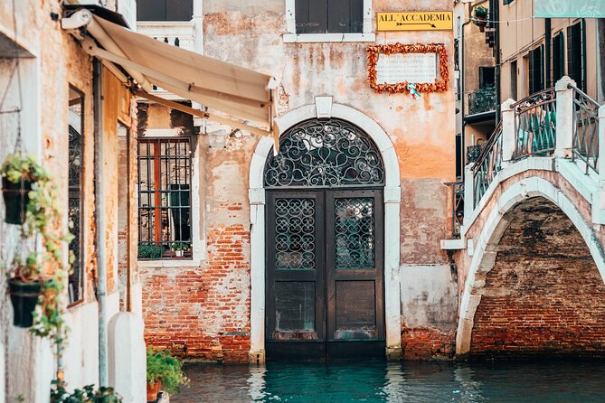 Small Group Tour to Venice departing from Abano Terme - Food plan: espresso timing and cicchetti lunch options