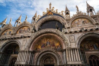 St Mark’s Basilica & Doge’s Palace Skip the Line - Semi-Private - Piazza San Marco First: Quick Orientation, Big Views