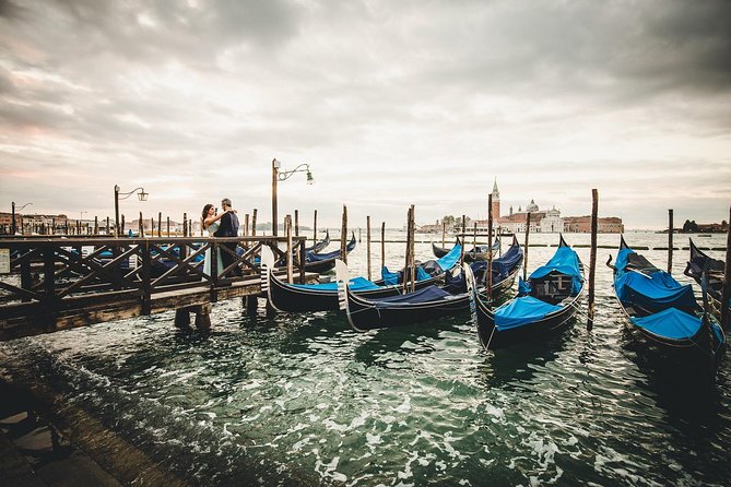 Sunrise Couple Photoshoot Tour - Price and Value: What You’re Paying For at $591.46 per Group