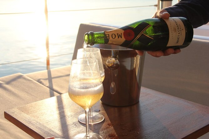 Sunset Jazz Catamaran Cruise with Aperitivo and Live Saxophone - Why this sunset catamaran feels different from a basic canal tour