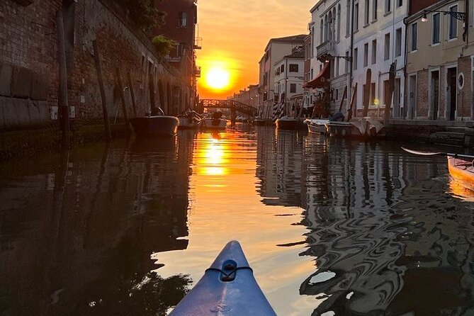 Sunset Kayak Tour in Venice: Discovering the City’s Canals - The 3–5 km canal route: short enough to feel fun, long enough to explore