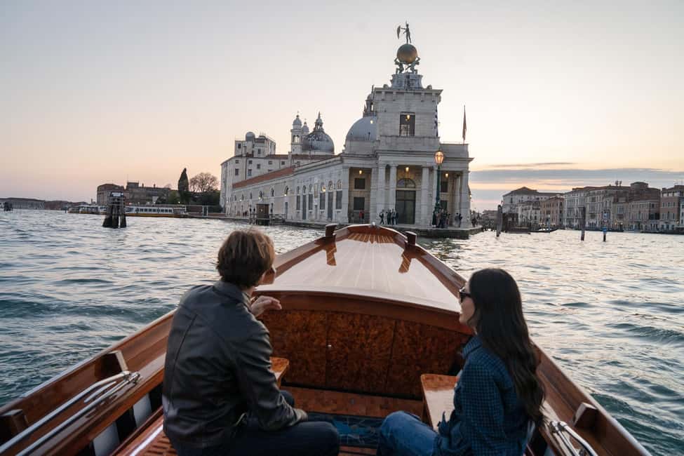 Sunset Serenity Cruise in the Venice Lagoon - La Giudecca wine tasting: the calm side of Venice