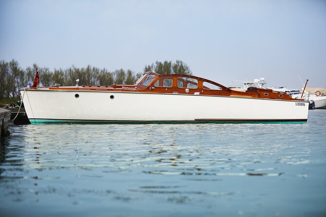 Sweet Molly Venetian Lagoon Boat Tour (4 hours) - Isola Torcello: Quiet Lagoon Atmosphere and Easy First Landing