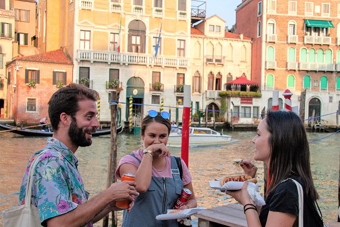 Tapas & Wines through secret Venice - Off-the-crowds walking: what secret Venice should feel like