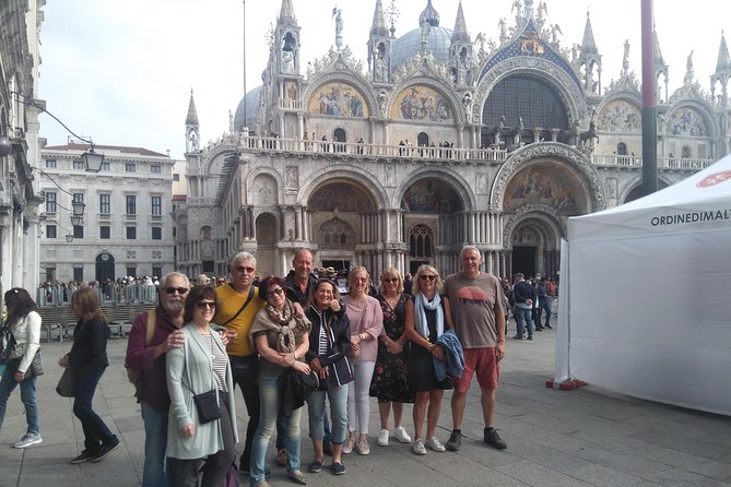 The Essence of Venice in a Stress Free Small group Walking Tour - Rialto Bridge: seeing it with context instead of just traffic-choked photos