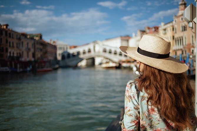 The Grand Canal & Rialto Bridge Private Photo Shoot - How the photo packages actually help (20 vs 50 vs 75 images)