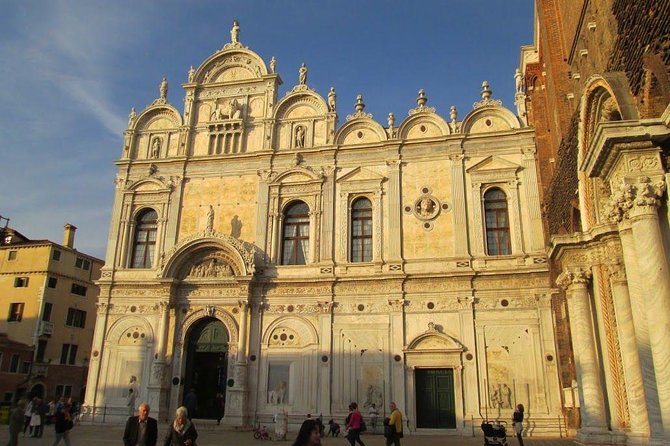 The Heart of Venice: A Self-Guided Audio Tour - La Fenice: where famous opera premieres began