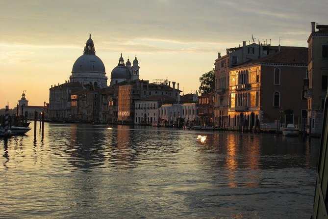 The Heart of Venice: A Self-Guided Audio Tour - Rialto Bridge: finishing where ships and stories meet