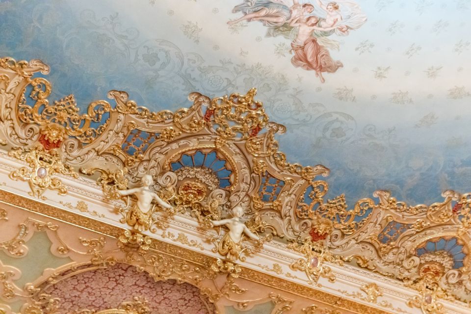 The Majestic Teatro La Fenice: Guided Tour in Venice - The theatre’s scale: seating, orchestra, and why sound matters
