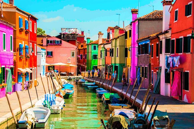 The Secret Corners of Burano - Key things that make this Burano tour worth your time