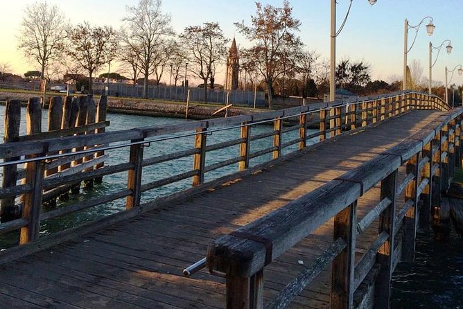 The Secret Corners of Burano - Start at Fondamenta dei Squeri: where the lagoon day begins