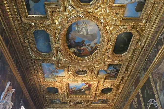 Tour of Venice in Doge's Palace and St Mark's Basilica - Optional Upgrades: Museum and Terrace, Pala d’Oro, Lunch, and Murano Glass