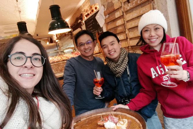 Venetian Cicchetti Street Food and Sightseeing Walking Tour - Campo San Bortolomio: your orientation plus the first bites