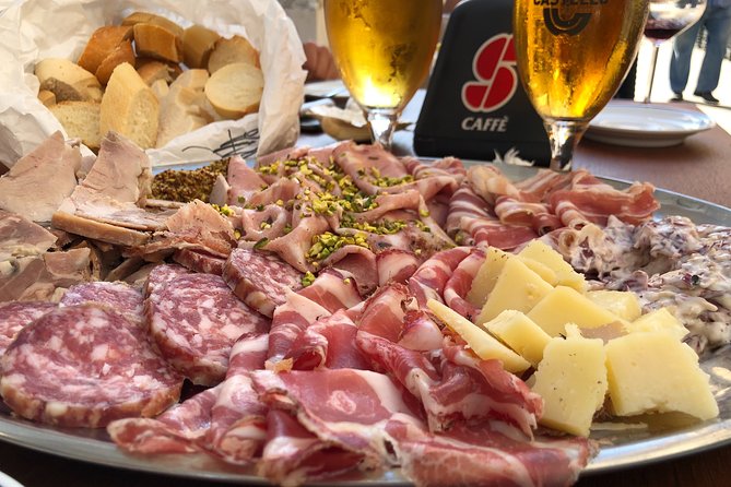 Venetian Food and Wine Tour with a Local - Your Food and Wine Lineup: Bakery Bites, Two Aperitifs, Dinner, Dessert