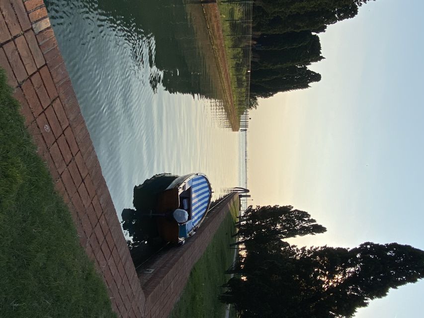 Venezia: Tour privato in Barca a Murano, Burano e Torcello - The real value: a private route with local shortcuts