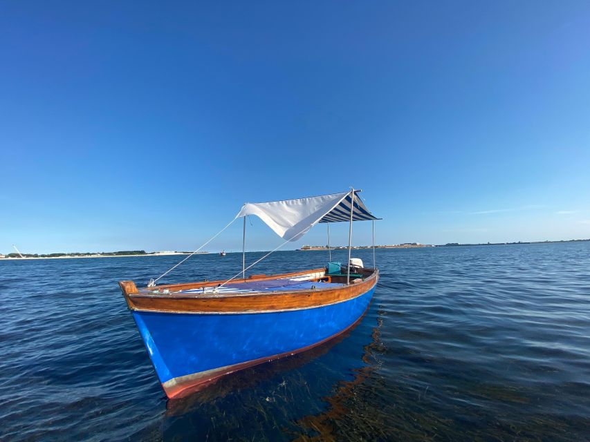 Venezia: Tour privato in Barca a Murano, Burano e Torcello - What’s included (and what you’ll handle on your own)