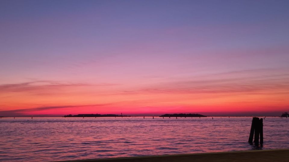Venezia:Tour con aperitivo al tramonto - Cruising the lagoon: the quiet side, plus Barena