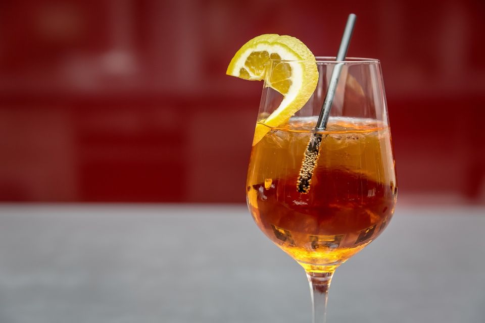 Venice: 1-Hour Spritz Time Experience - Un Mondo Di Vino: where your one-hour bacaro starts