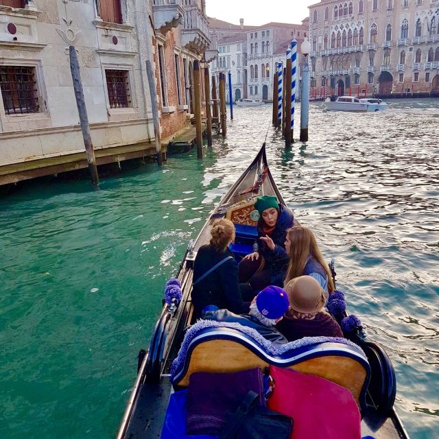 Venice: 30 min Gondola Ride on the Grand Canal with Guide - Should you book it?