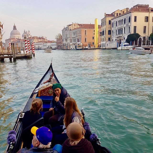 Venice: 30 min Gondola Ride on the Grand Canal with Guide - Price and value: when $163.13 per person feels fair