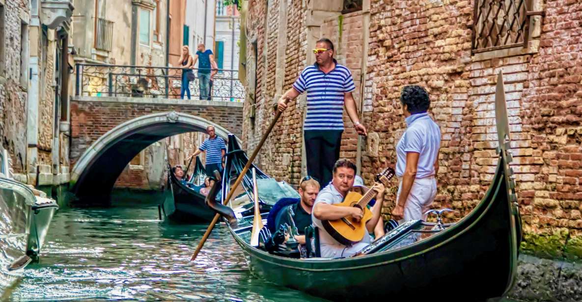 Venice: 30-Minute Gondola Ride on Grand Canal with Serenade - Key highlights worth knowing