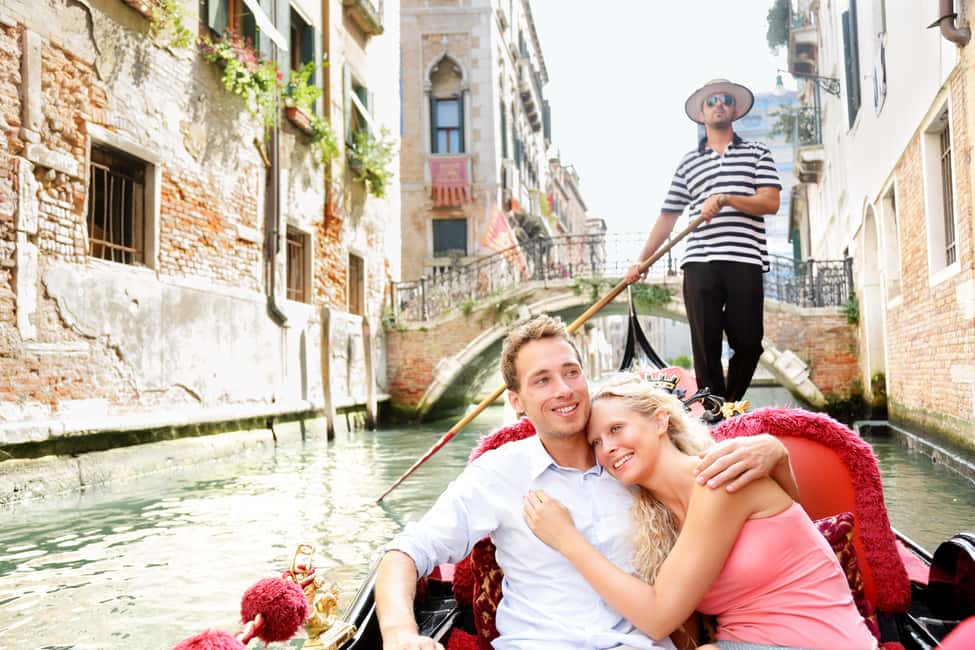 Venice: 30 minutes Enchanting Gondola Ride - Who this gondola tour is for (and who should skip it)