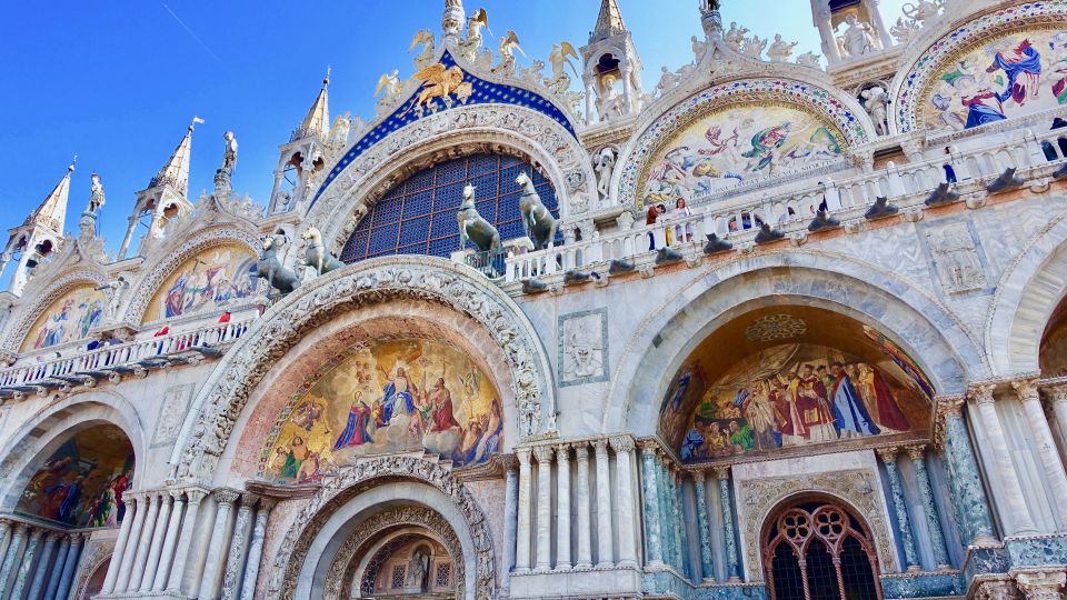 Venice: 4-Hour City Tour with Doge's Palace & Basilica Visit - St Mark’s Basilica: the central nave seating makes it different
