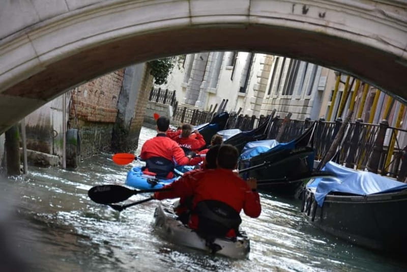 Venice: 60' Quick Kayak Tour of Venice with guide - Where you’ll meet on arrival: Calle Brazzo and Fondamenta de la Sensa