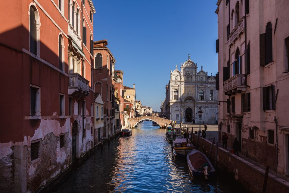 Venice: Basilica+ Doge's Palace+ Lagoon Islands-Guided Tour - Murano walking tour: the part where the island stops feeling scripted