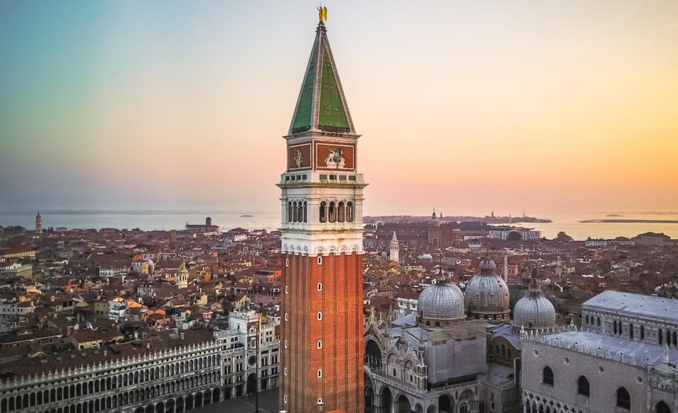 Venice: Bell Tower & St Mark's Square History Gallery Ticket - The VR Experience in the Office: Piazza San Marco Through Time