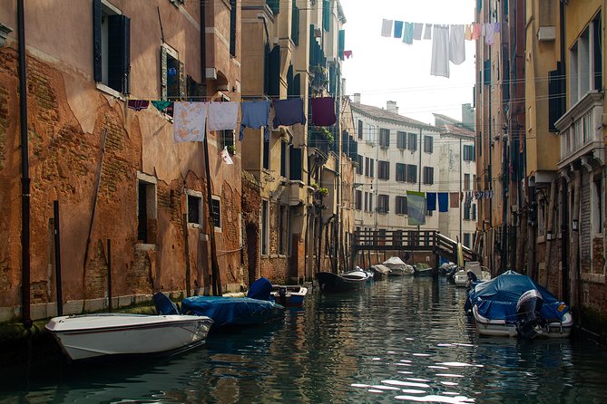 Venice Boat Tour on Grand Canal with Local Guide - Returning near Doge’s Palace: why the end location is smart