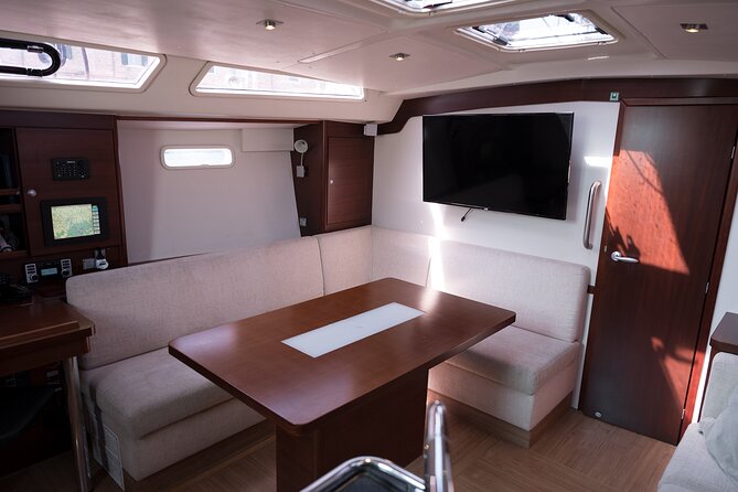 Venice Boat Tour with Aperitif and Music on a Sailing Boat - The Boat Setup: Comfort, Space, and Practical Details That Matter