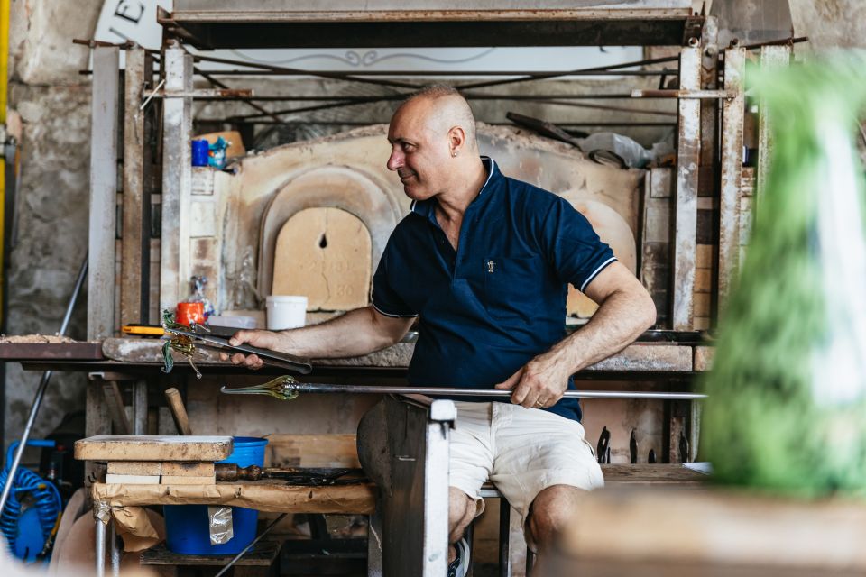 Venice: Burano, Torcello & Murano Boat Tour w/Glassblowing - Burano’s Colorful Houses and Lace Making: The Best Photo Walk