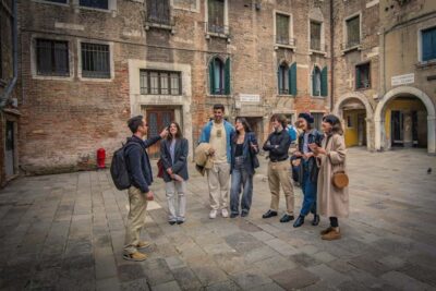 Venice: Byzantine Tour and Skip-the-Line St Mark's Basilica - St Mark’s Square and the Doge’s Palace area: Byzantine power in stone