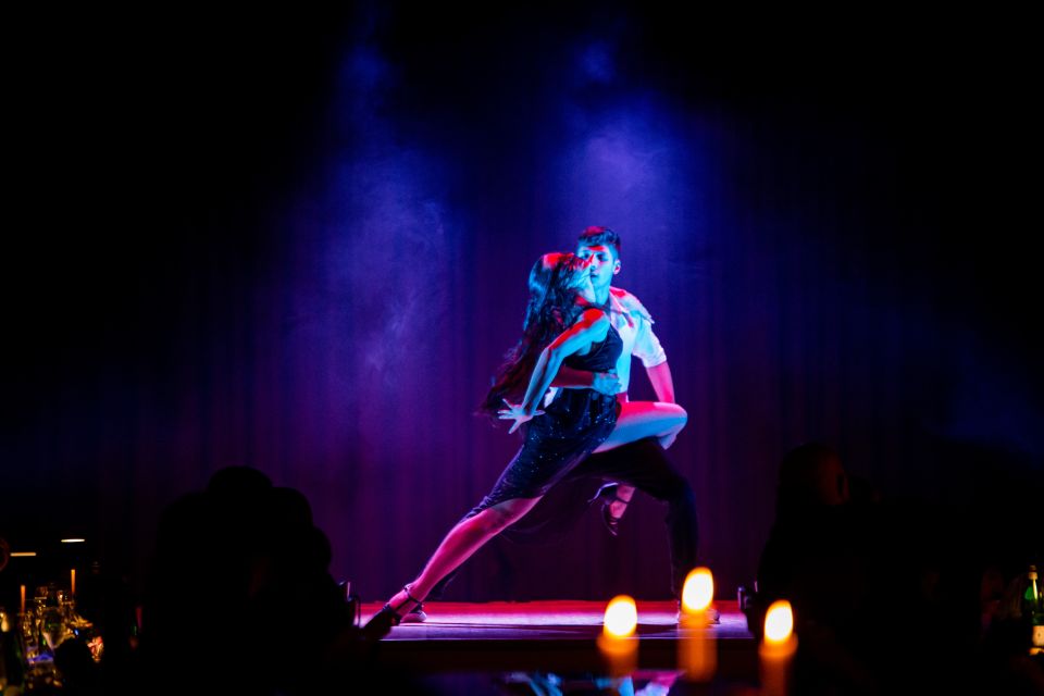 Venice: Cabaret Dinner Show - The Baroque Theatre Hall: Pretty Details That Make You Stay Put