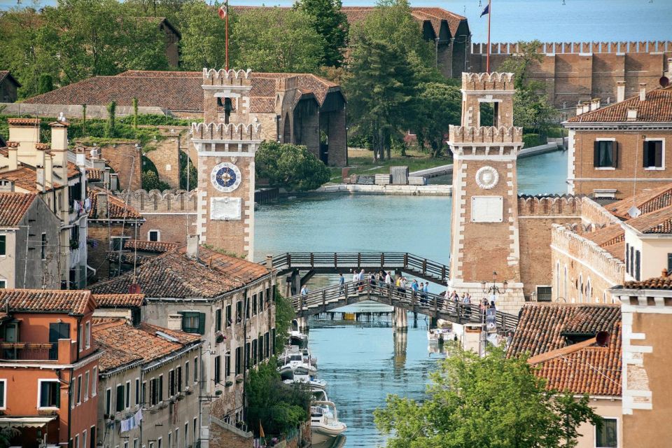 Venice: Castello District Private Walking Tour - Via Garibaldi: bars, osterias, and the long street stretch