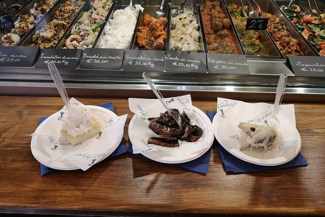 Venice Cicchetti, Spritz and Wine Tour with a Local Guide - Cicchetti and Spritz: The Local Routine You Can Taste in Two Hours