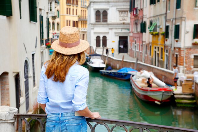 Venice Cicchetti, Spritz and Wine Tour with a Local Guide - Spritz and Wine-Bar Time: How to Order Like a Venetian