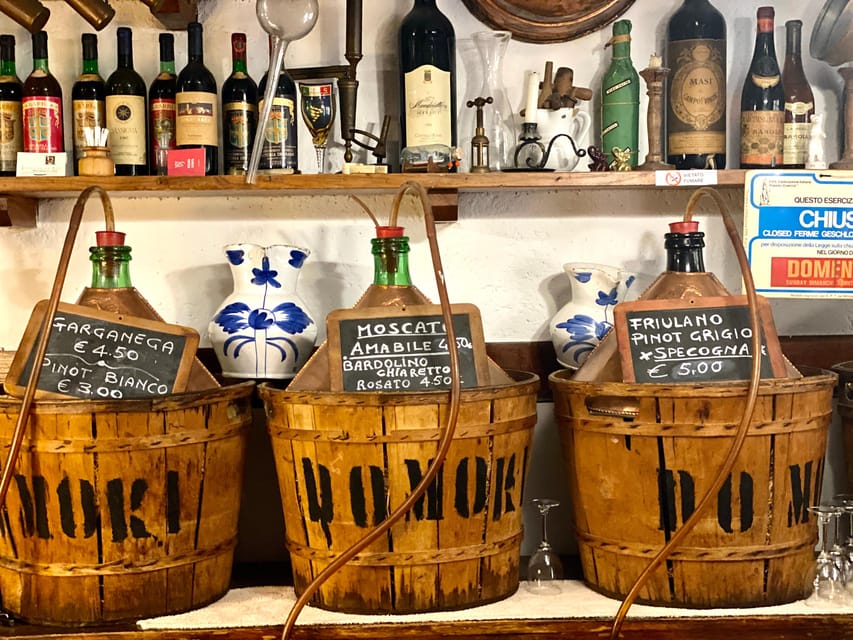 Venice: Cicchetti Street Food and Sightseeing Walking Tour - Guide Style Makes the Difference in Venice Nights