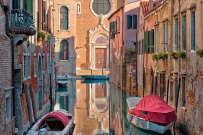 Venice City Center Guided Walking Tour - Semi-Private 12ppl Max - Ponte de Chiodo and the camel relief palace: Venice’s odd details
