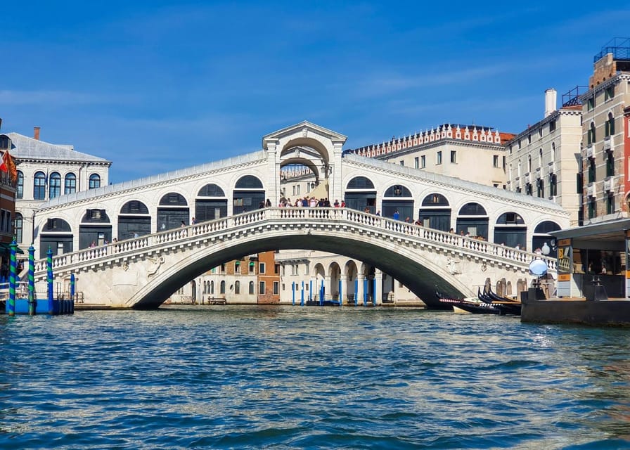 Venice: City Center Historical Guided Walking Tour - Teatro La Fenice and the Calli/Campi Side Streets: Venice Off the Main Line