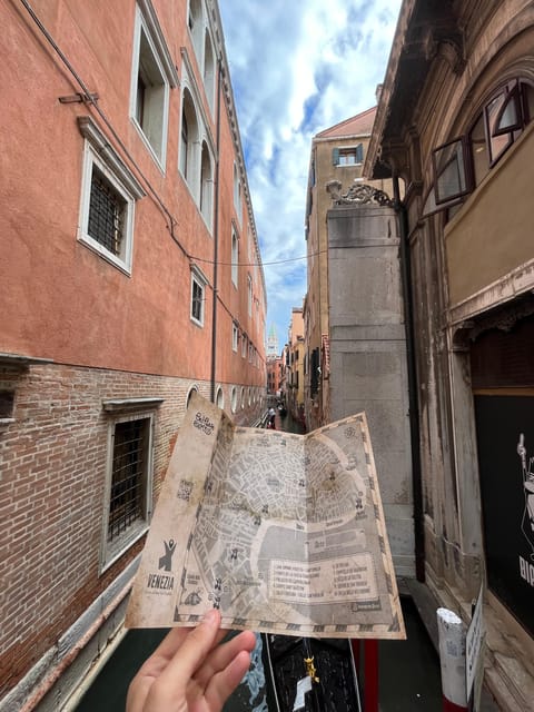 Venice City Escape: "Hunting for L'Omo dal Capelon" - The Big Idea: Catch a Shady Stranger in Venice’s Calli