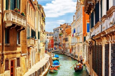 Venice: City Highlights and Hidden Gems Walking Tour - Scala Contarini del Bovolo: Venice’s Staircase That Everyone Forgets (Until You See It)