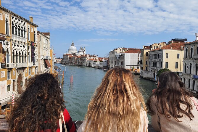 Venice City Highlights Small Group Tour with a local guide - A Budget-Friendly Venice Walk That Still Feels Like a Tour