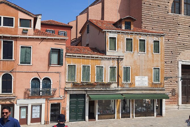 Venice City Highlights Small Group Tour with a local guide - Starting Near Campo San Pantalon: Where You’ll Get Oriented