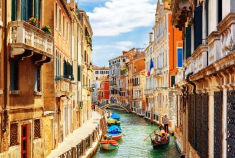 Venice: City Pass 30+ sights, St. Marks Museums & Gondola - Gondola Ride on the Grand Canal: The Classic Moment