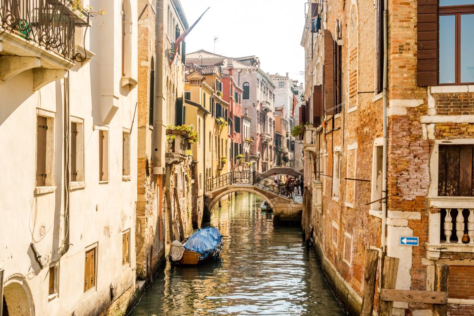 Venice: City Tour & Skip the Line for St. Mark's Basilica - Scuole Grandi and Captains of Fortune: Venice’s Charity Schools with Power Behind Them