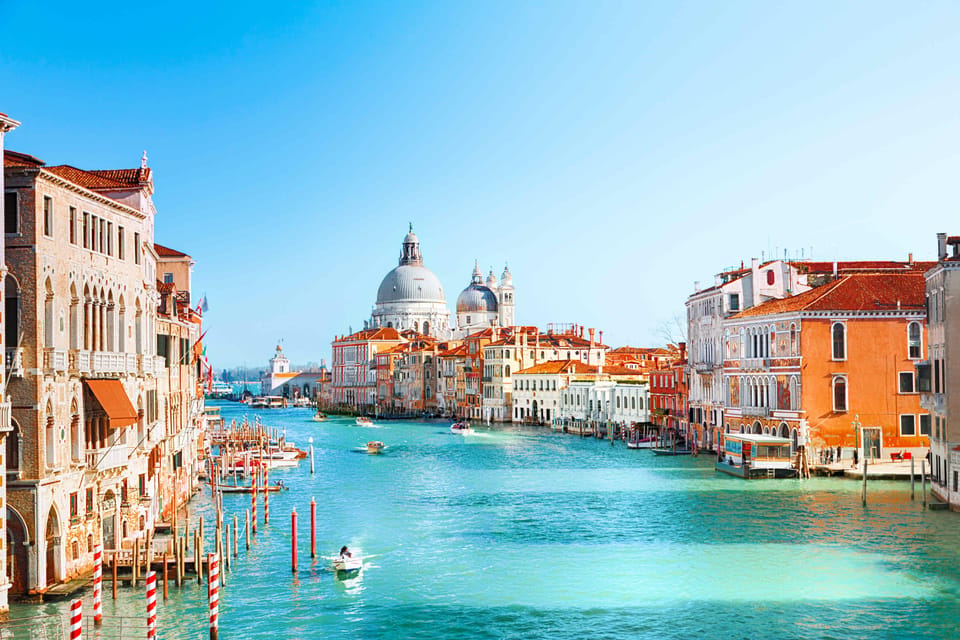 Venice City Walking Tour with an APP - Campo San Rocco, Workshops Streets, and Small-Scale Venice