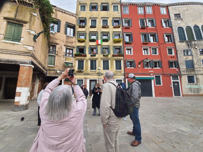 Venice: City Wonders Group Walking Tour with a Local Expert - Venice on Foot: What This 2-Hour Walk Covers